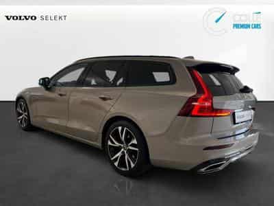 Volvo V60 R-Design (2021) - Foto 2
