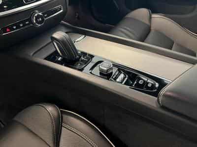 Volvo V60 R-Design (2021) - Foto 8