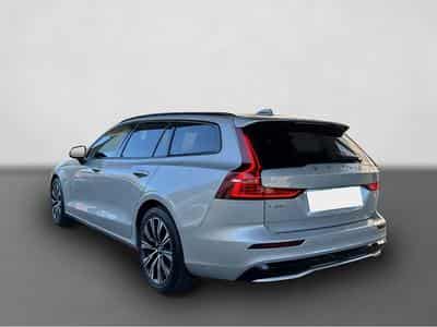 Volvo V60 (2024) - Photo 3