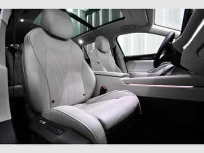 VW Passat Passat Variant 2.0 TDI SCR DSG Elegance - Std.-H (2024) - Photo 7