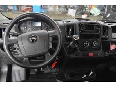 Opel Movano 2.2Turbo 140cv M6 L2H2 (2023) - Foto 7