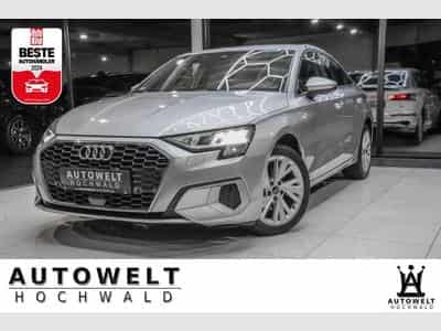 Audi A3 A3 30 TFSI S-Tronic LIMOUSINE NAVI LED AHK ACC (2022) - Foto 1