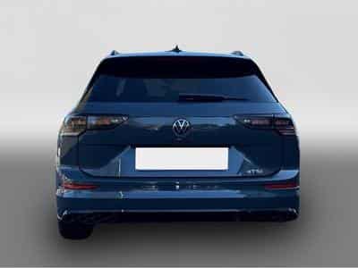 VW Golf (2024) - Photo 3