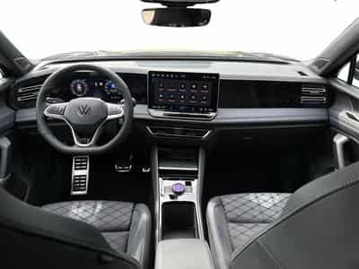 VW Tiguan R-Line (2025) - Photo 4