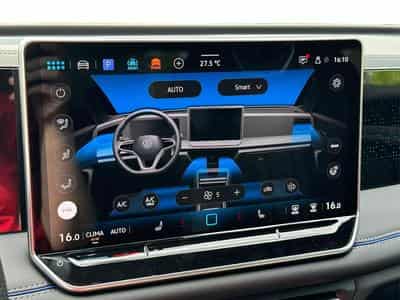 VW Tiguan R-Line (2025) - Photo 8