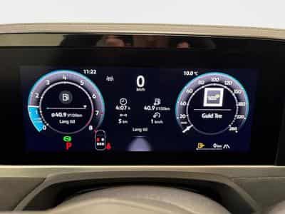 VW Passat Variant R-Line (2026) - Photo 14