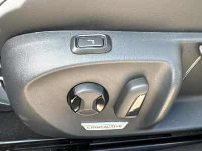 VW Passat Variant Elegance (2025) - Photo 13