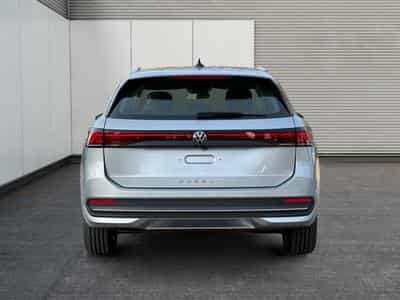 VW Passat Variant Business (2025) - Photo 4
