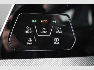 VW Golf 2.0 TSI 245 kW 4Motion R (2025) - Photo 7