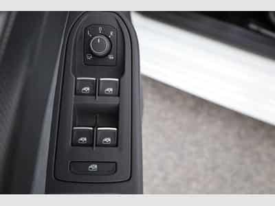 VW Golf 2.0 TSI 245 kW 4Motion R (2025) - Photo 8