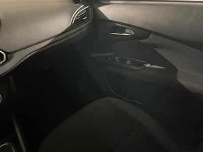 Fiat Tipo 1.5 HYBRIDE ESSENCE (2024) - Photo 9