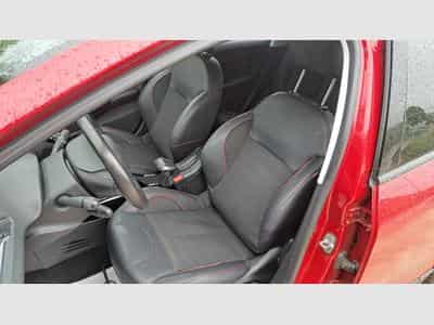 Peugeot 2008 1.6 e-HDI 100cv GT-Line (2018) - Foto 11