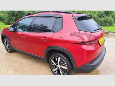 Peugeot 2008 1.6 e-HDI 100cv GT-Line (2018) - Foto 4