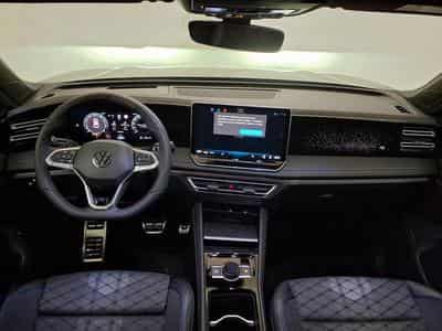 VW Tiguan R-Line 2.0 TSI OPF 4MOTION 7-Gang DSG (2025) - Photo 11