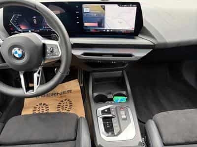 BMW 120 I Pack M / Panoramique / Essence (2025) - Photo 13