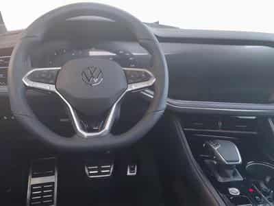 VW Touareg R-Line (1970) - Photo 12