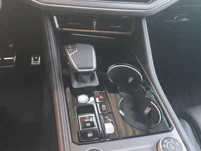 VW Touareg R-Line (1970) - Photo 13