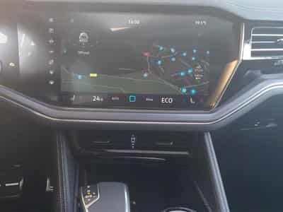 VW Touareg R-Line (1970) - Photo 14