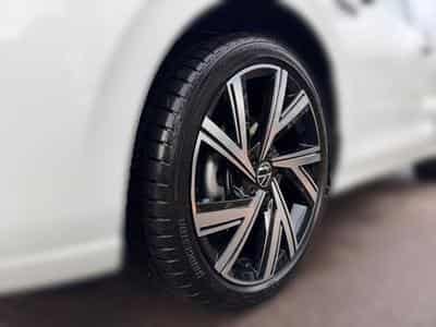 VW Golf Golf VIII Lim. Style eTSI (2023) - Photo 5