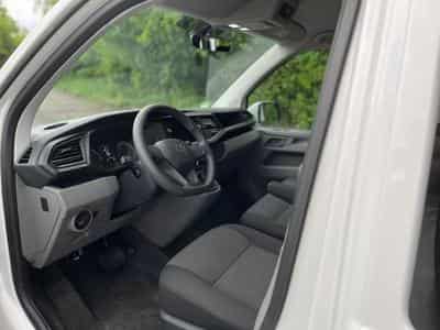 VW Transporter 2.0 TDI 9 places (2023) - Photo 8