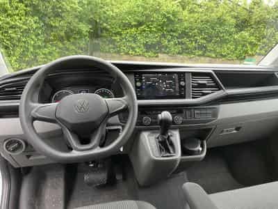 VW Transporter 2.0 TDI 9 places (2023) - Photo 13