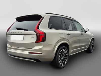 Volvo XC90 (2024) - Photo 2