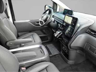 Hyundai Staria (2025) - Foto 3