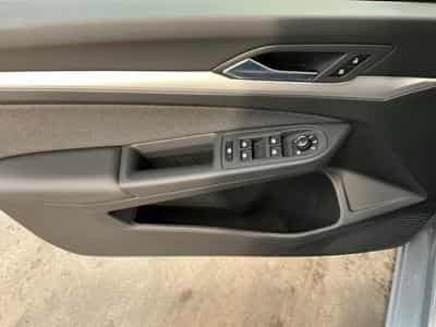 VW Golf Life+DSG+LED+Navi (2025) - Photo 14