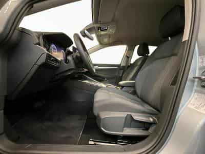 VW Golf Life+DSG+LED+Navi (2025) - Photo 9