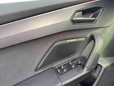 Cupra Leon Sportstourer MHEV (2025) - Photo 11