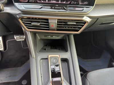 Cupra Leon Sportstourer MHEV (2025) - Photo 9