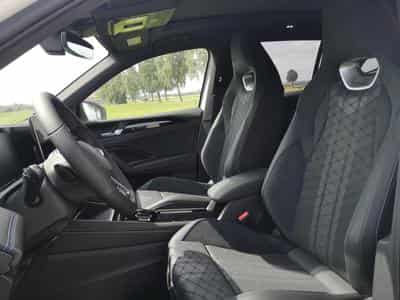 VW Tiguan 2.0 TDI 142 kW 4Motion R-Line (2025) - Photo 9