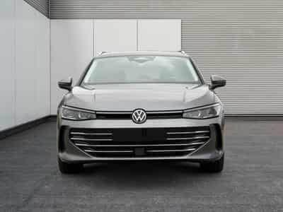 VW Passat Variant Elegance (2025) - Photo 6