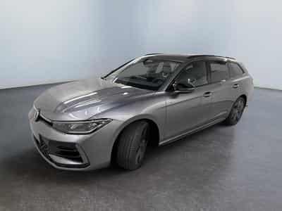 VW Passat Variant R-Line (2025) - Photo 3