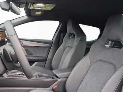 Cupra Leon 1.5 eTSI DSG (2025) - Photo 12