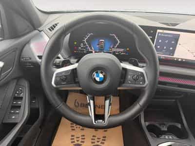 BMW 120 I Pack M / Panoramique / Essence (2025) - Photo 12
