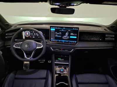 VW Tiguan R-Line 2.0 TSI 4MOTION 7-Gang-DSG (2025) - Photo 11