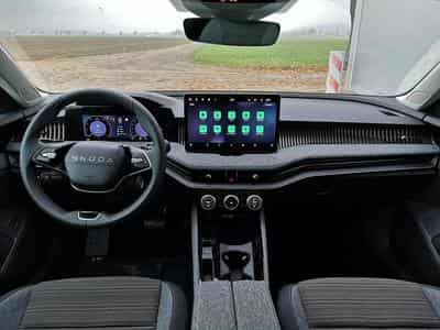 Skoda Superb 2.0 TDI 142kW 4x4 Selection (2025) - Foto 7