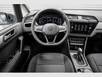 VW Touran 1,5 TSI DSG (2025) - Photo 7
