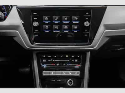VW Touran 1,5 TSI DSG (2025) - Photo 12