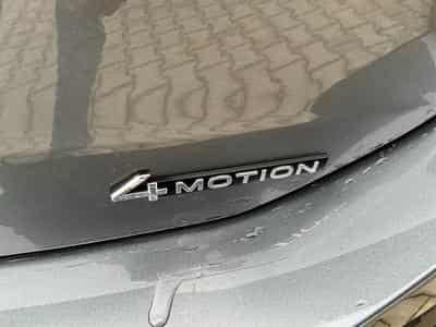 VW Passat Variant R-Line 4WD (2026) - Photo 11