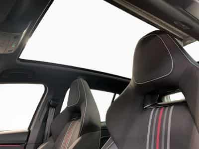 Skoda Scala Monte-Carlo+DSG+RearView+LED (2025) - Photo 15