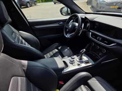 Alfa-Romeo Stelvio SPRINT 2.2 DIESEL 160 CV (2021) - Foto 4