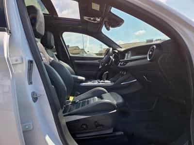Alfa-Romeo Stelvio SPRINT 2.2 DIESEL 160 CV (2021) - Foto 6
