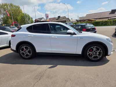 Alfa-Romeo Stelvio SPRINT 2.2 DIESEL 160 CV (2021) - Foto 10