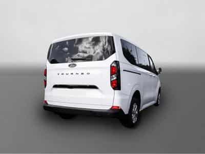 Ford Tourneo (2024) - Foto 2