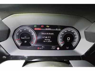 Audi A3 35 TFSI S Tronic (2024) - Photo 4