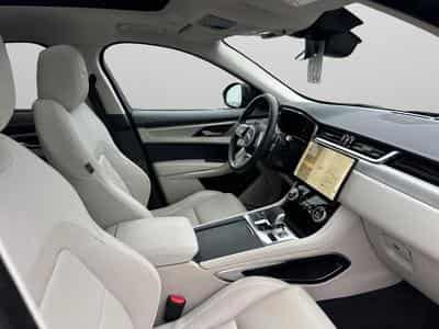 Jaguar F-Pace P400e AWD / Hybride (2022) - Foto 10