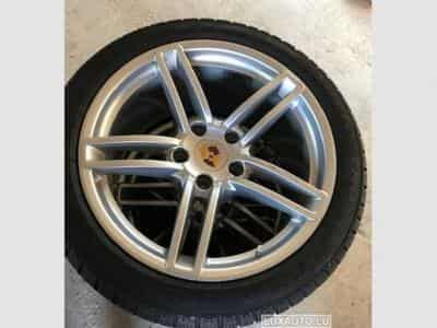 Felgen und Reifen – 19 - Foto 1