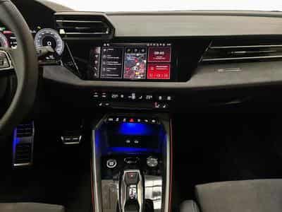 Audi A3 S line (2025) - Photo 12